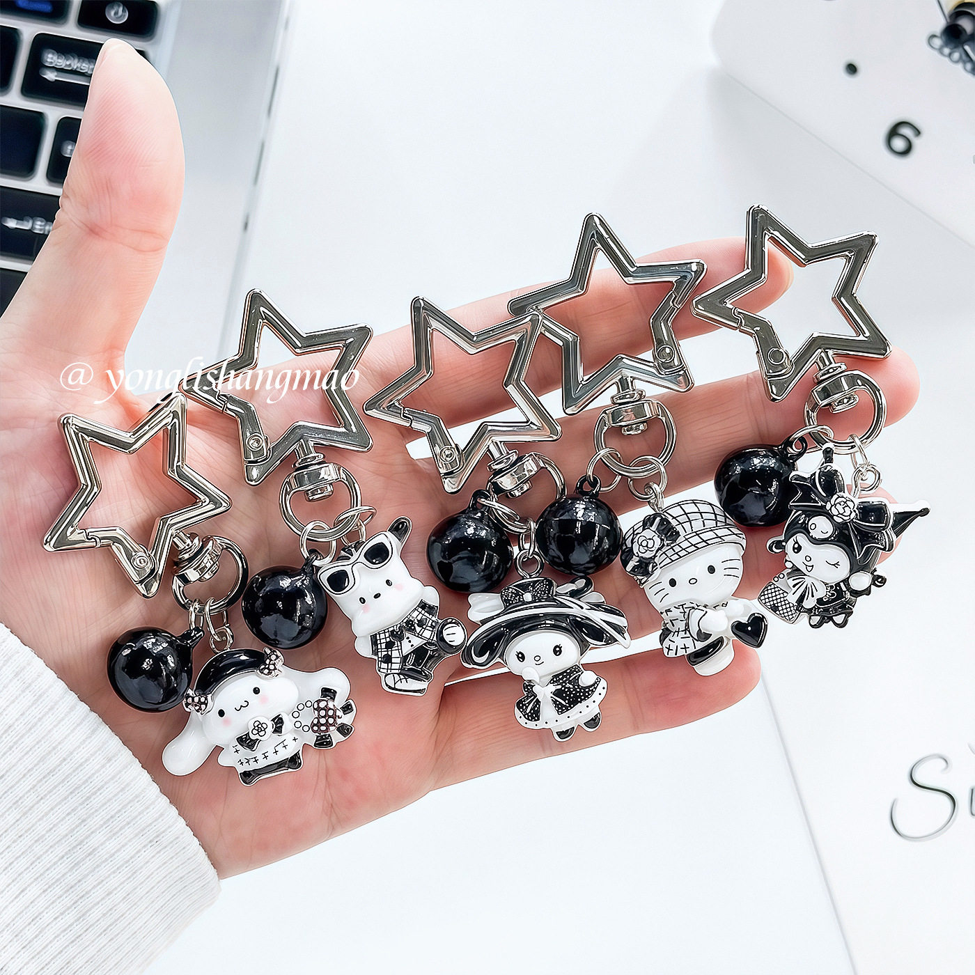 سلسلة مفاتيح كلاسيكية بتصميم Y - مراجعة Phone Accessories And Cases وسعره
